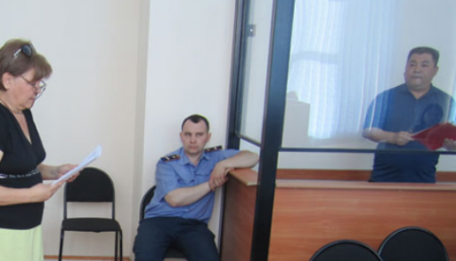 zastavil-ee-snoshatsya-italyanskoe-porno-za-dolgi-muzha