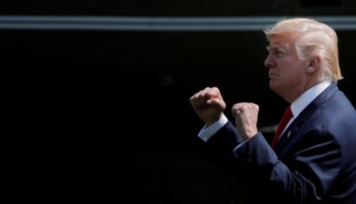 Трамп хочет ввести дополнительные санкции в отношении КНДР
Трамп хочет ввести дополнительные санкции в отношении КНДР